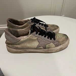 White glitter golden goose low top sneakers